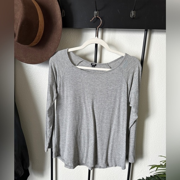 Monrow grey ribbed super soft long sleeve T-shirt tee shirt top layering - Picture 1 of 5